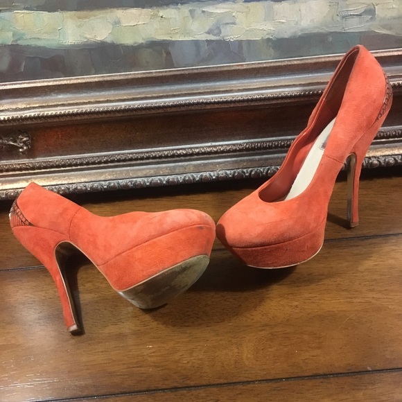 Orange suede H by Halston heels size 7 - Picture 6 of 8